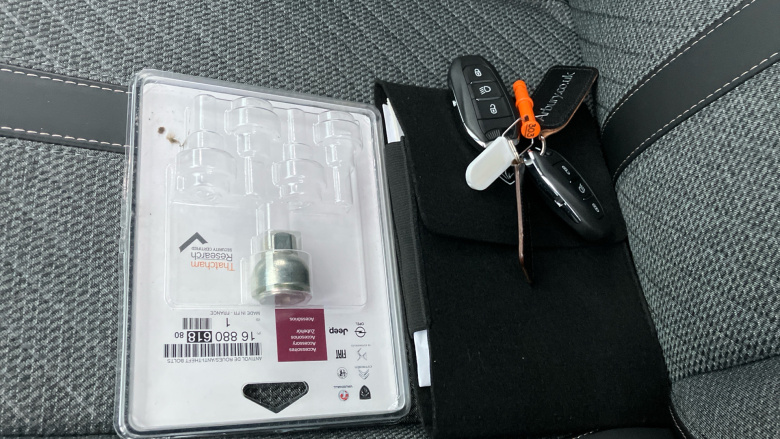 Peugeot 2008 1.2 PureTech Allure 5dr Petrol Estate